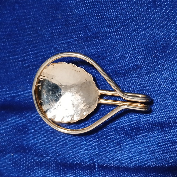 Vintage Shell Oil Money Clip Goldtone - Picture 3 of 7